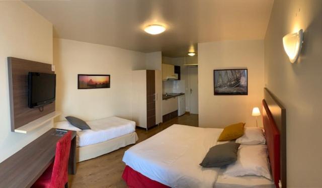 Villa Val Senart 1Ere Avenue Quincy-sous-Sénart Екстериор снимка