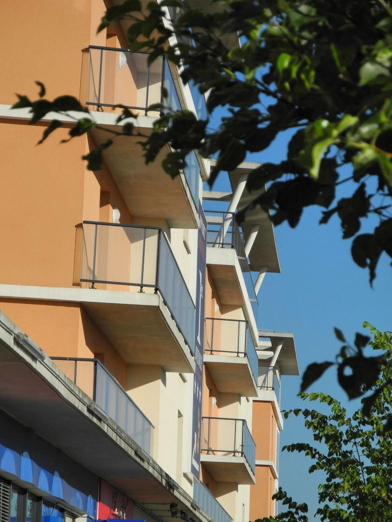 Villa Val Senart 1Ere Avenue Quincy-sous-Sénart Екстериор снимка
