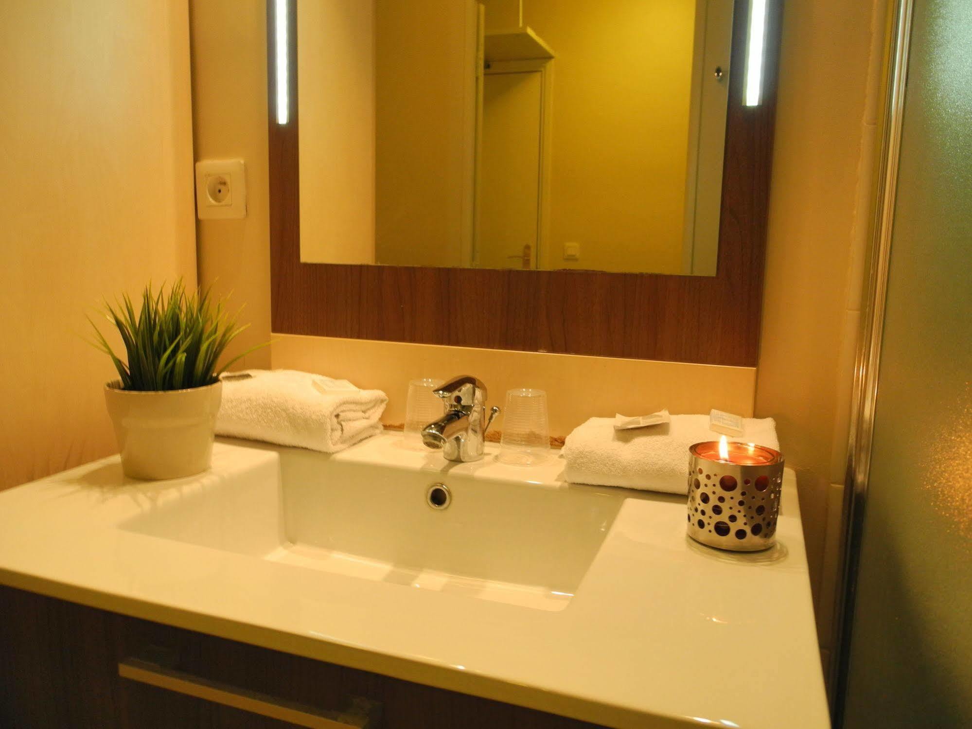 Villa Val Senart 1Ere Avenue Quincy-sous-Sénart Екстериор снимка