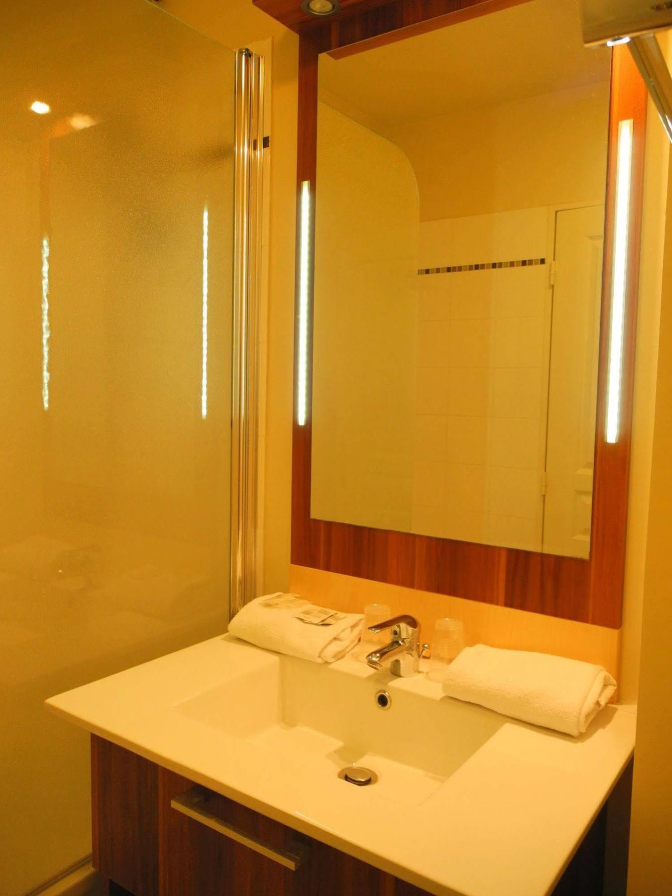 Villa Val Senart 1Ere Avenue Quincy-sous-Sénart Екстериор снимка