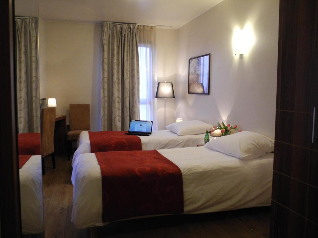 Villa Val Senart 1Ere Avenue Quincy-sous-Sénart Екстериор снимка